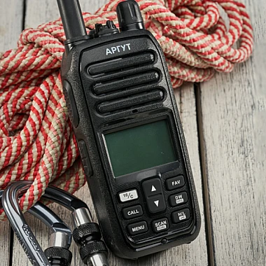 ИДЕАЛЬНА ДЛЯ РАДИОСВЯЗИ В МОРЕ